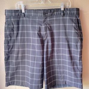 COPY - NWOT Nike Fit-Dry Golf Men's Gray Plaid Shorts        Size 38